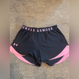 under amour black and pink running shorts